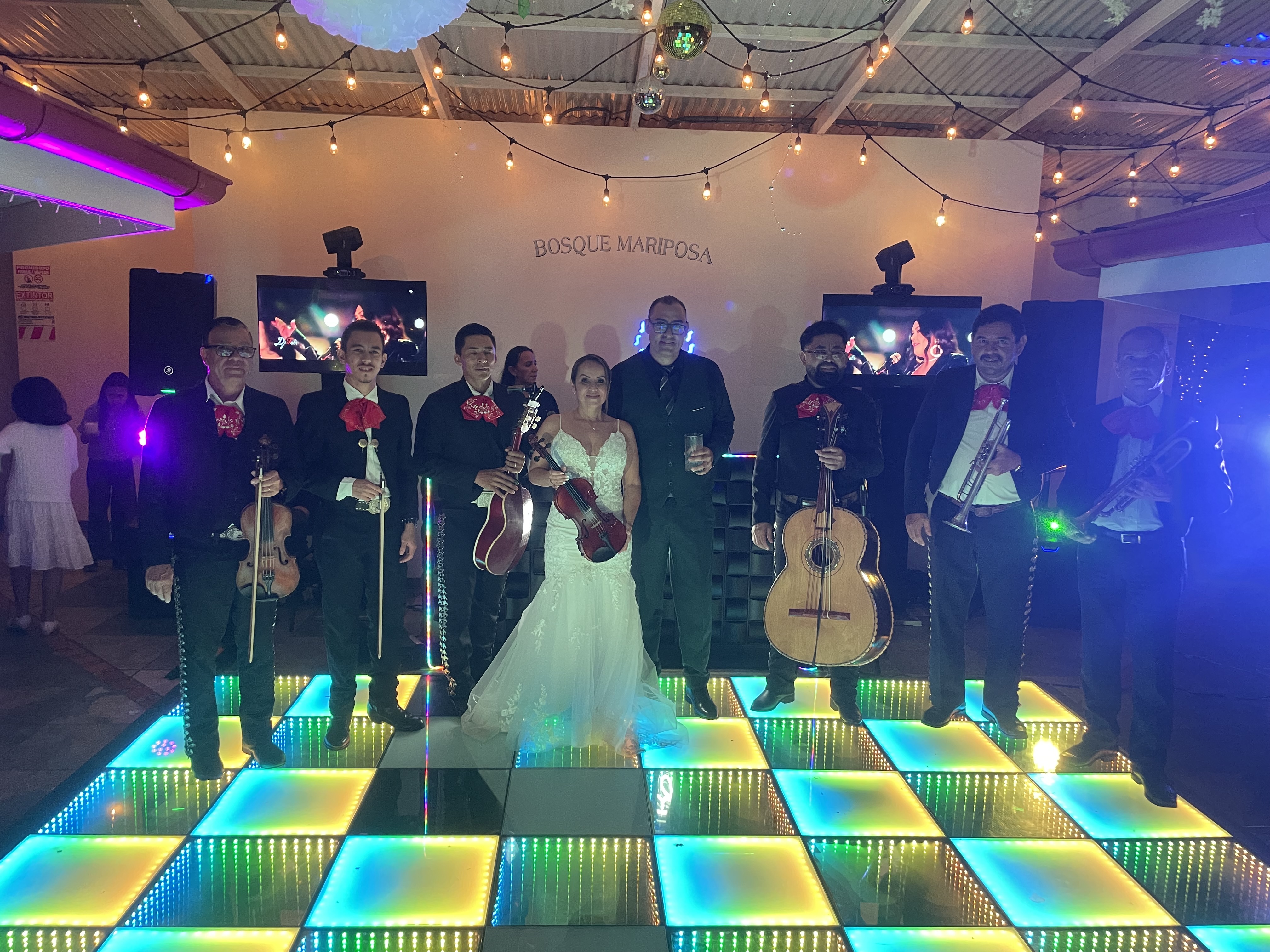 Mariachi Nacional de CR 6